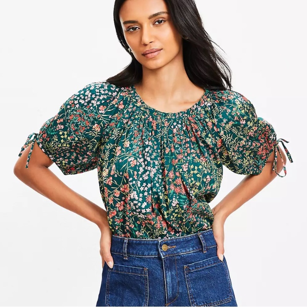 NWT LOFT Petite Floral Garden Tie Cuff Top Green Large